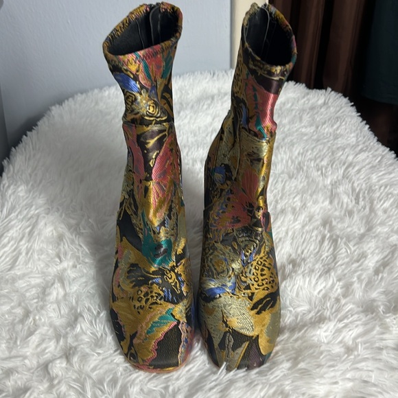 ASOS Elmery Jacquard Tapestry Floral Heeled Boots 6 - Picture 2 of 9